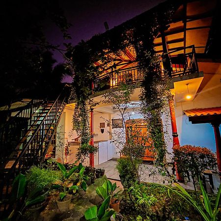 Dinesh Safari Homestay Udawalawe Eksteriør billede