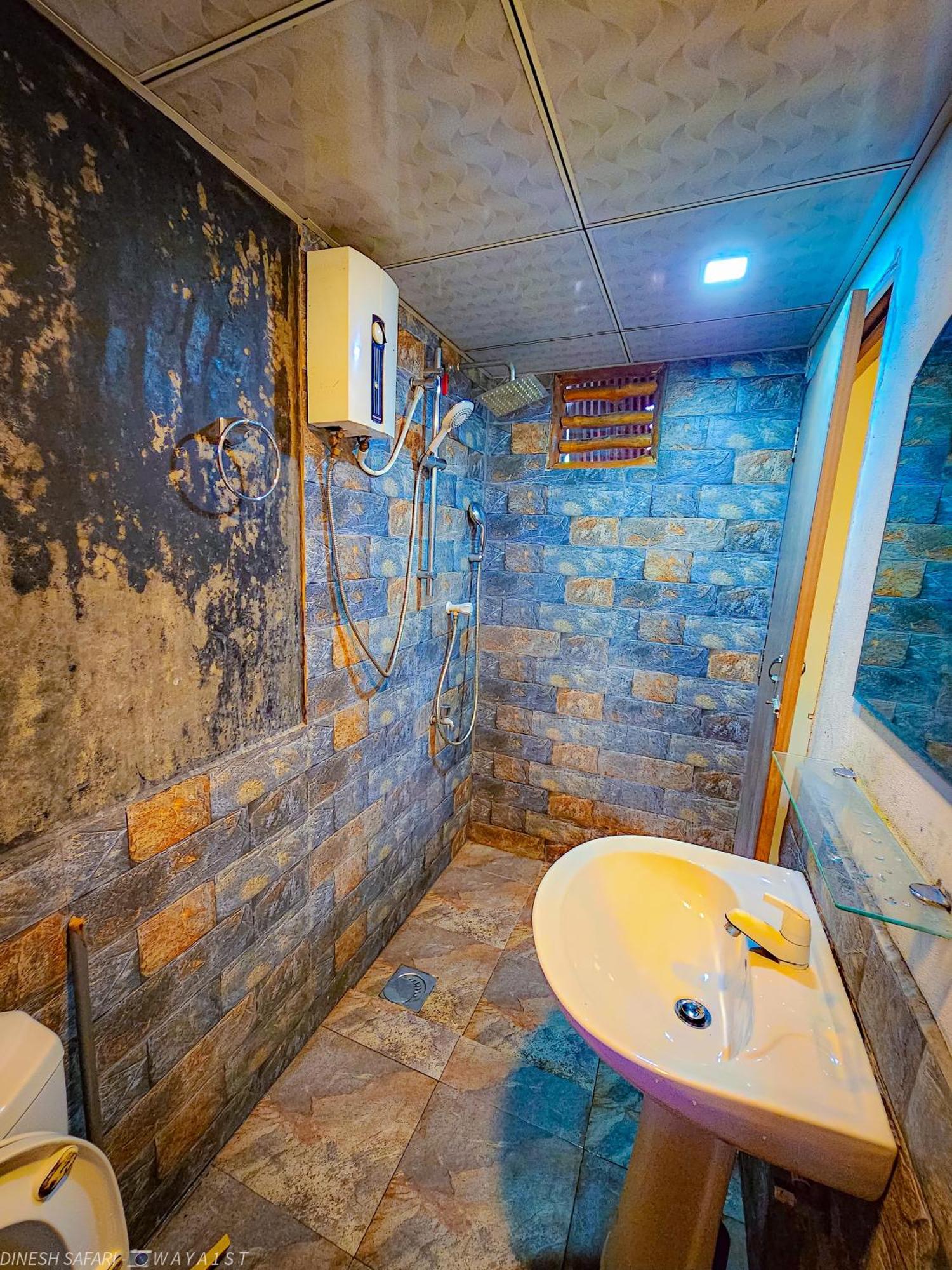 Dinesh Safari Homestay Udawalawe Eksteriør billede