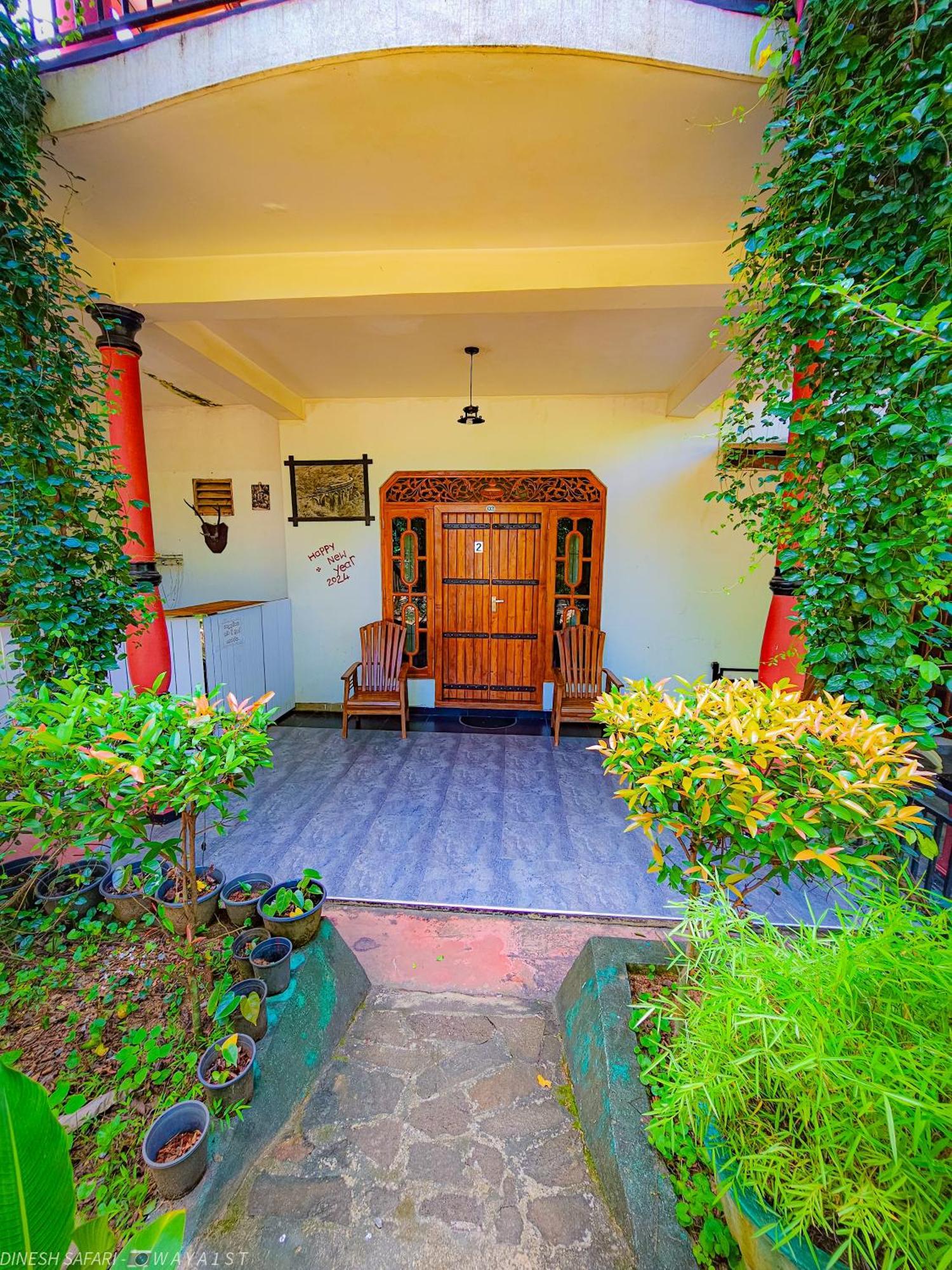 Dinesh Safari Homestay Udawalawe Eksteriør billede
