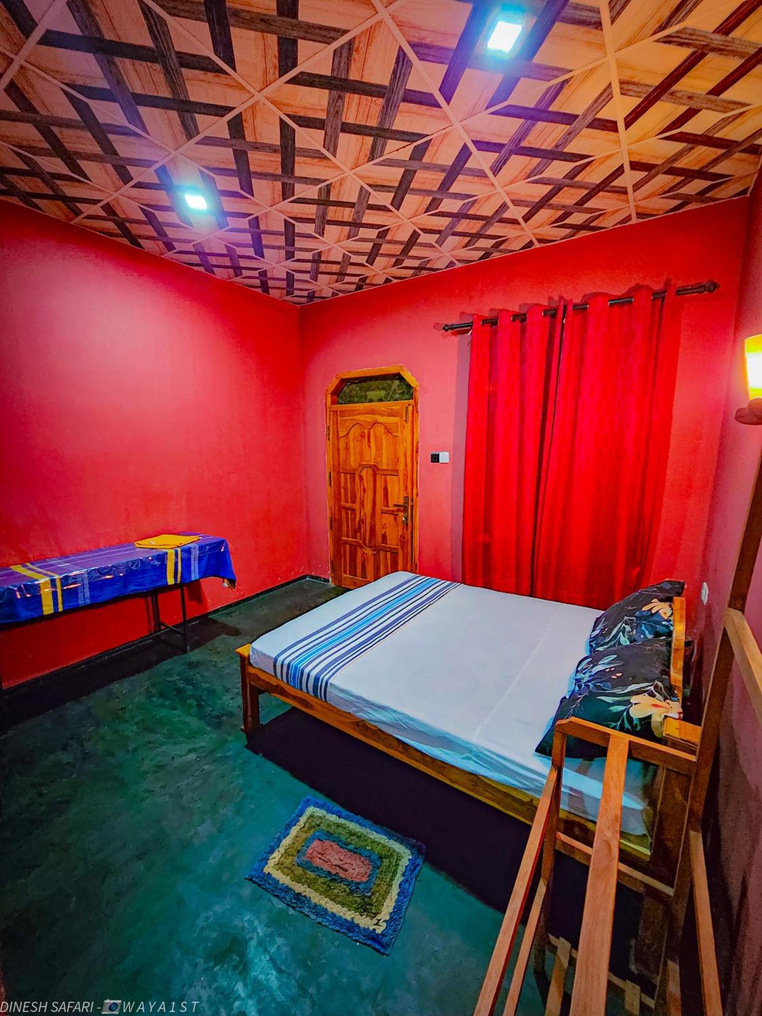 Dinesh Safari Homestay Udawalawe Eksteriør billede