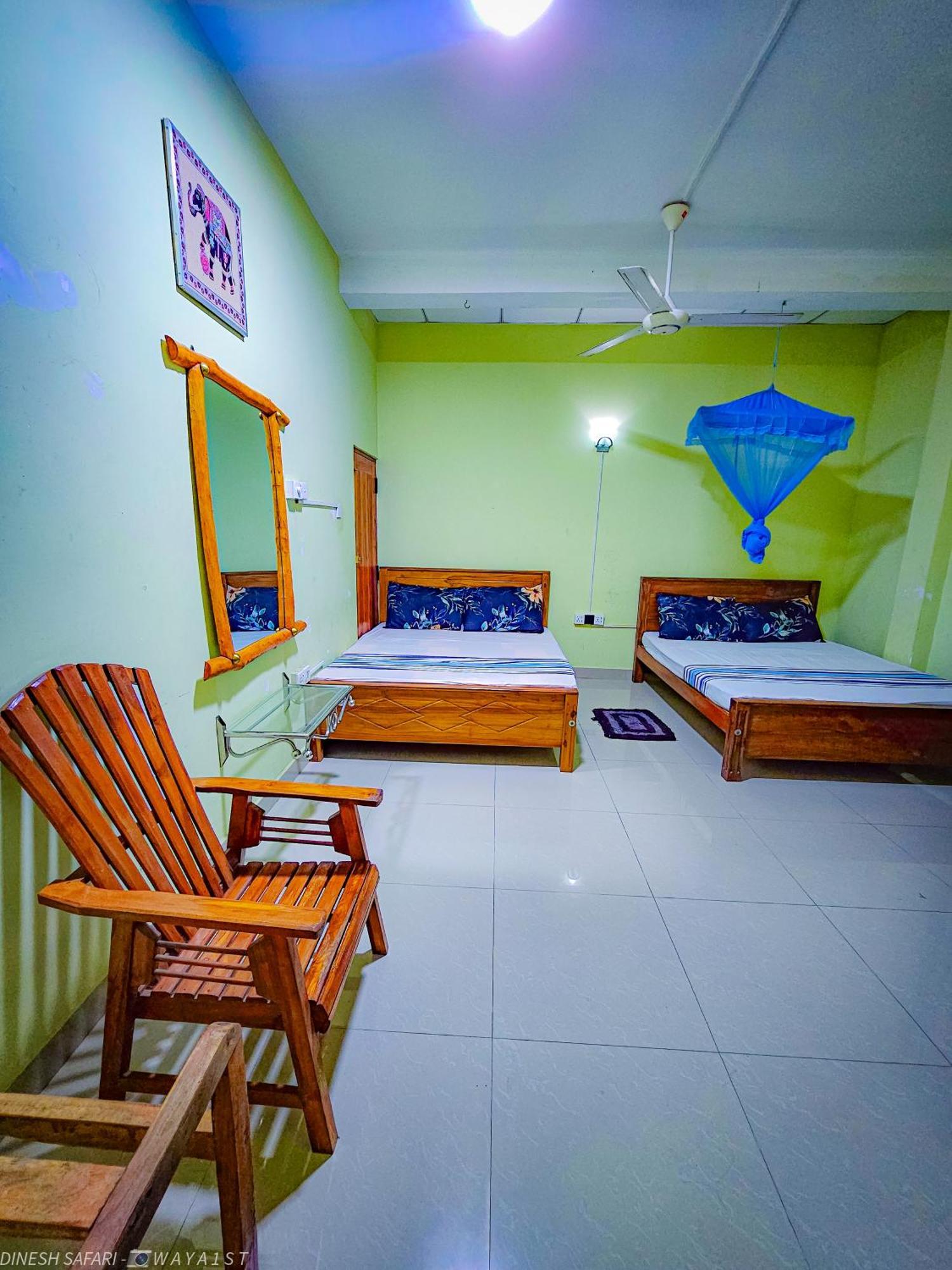 Dinesh Safari Homestay Udawalawe Eksteriør billede